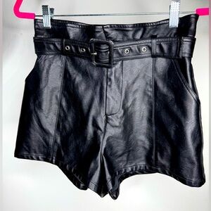 FAUX LEATHER ALTR’D STATE SHORTS sz small